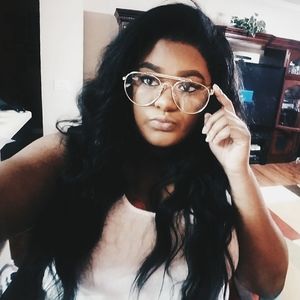 Meet your Posher, Lakricha